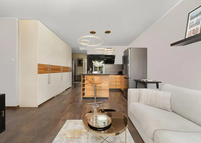 Rodzinne Z Parkingiem Sky Tower Centrum By Renters *