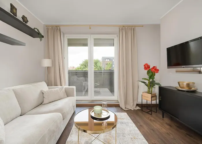 Rodzinne Z Parkingiem Sky Tower Centrum By Renters Apartment *