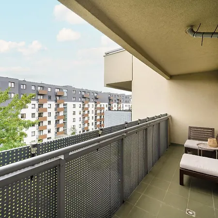 Rodzinne Z Parkingiem Sky Tower Centrum By Renters * فروتسواف